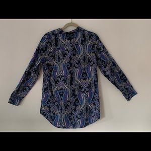 NWOT Chico’s No Iron Fitted Navy, Purples, & White Button Blouse / Shirt Size 0